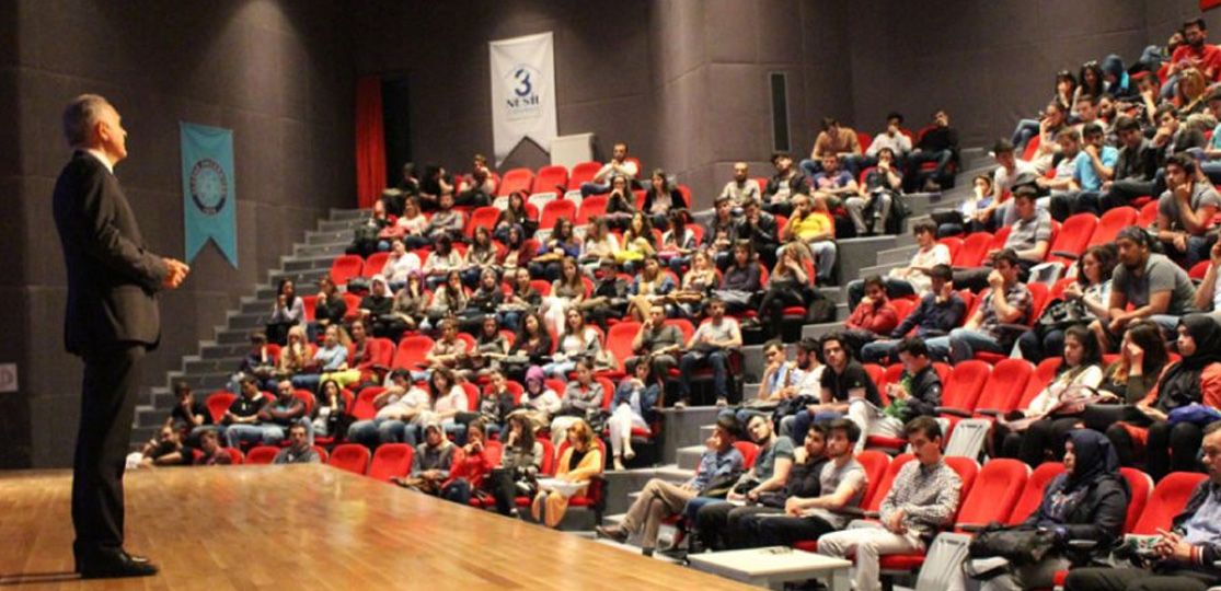 Hatunoğlu, “Başarılı girişimci yeni bilgiye açtır”