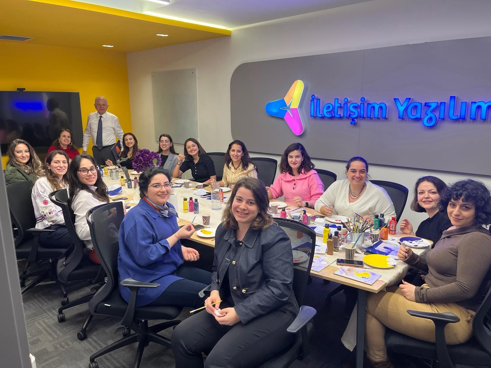 İlham Veren Kadınlarla Renkli Bir Atölye